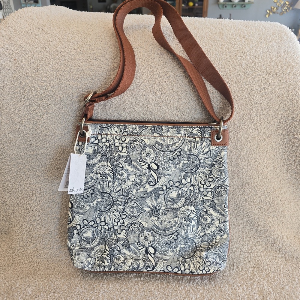 Sakroots Artist Circle Flat Crossbody Navy Spirit Desert Print Floral Purse‎ Bag - Picture 5 of 13